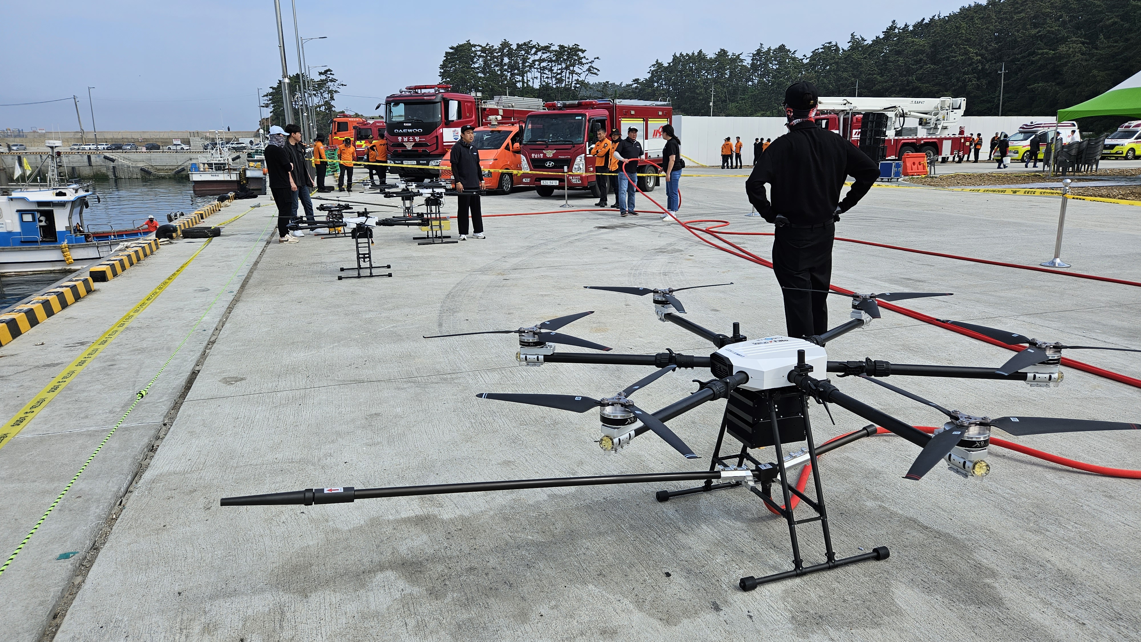태안군, 선박 화재진압 훈련서 '드론 활용' 빛났다 thumbnail